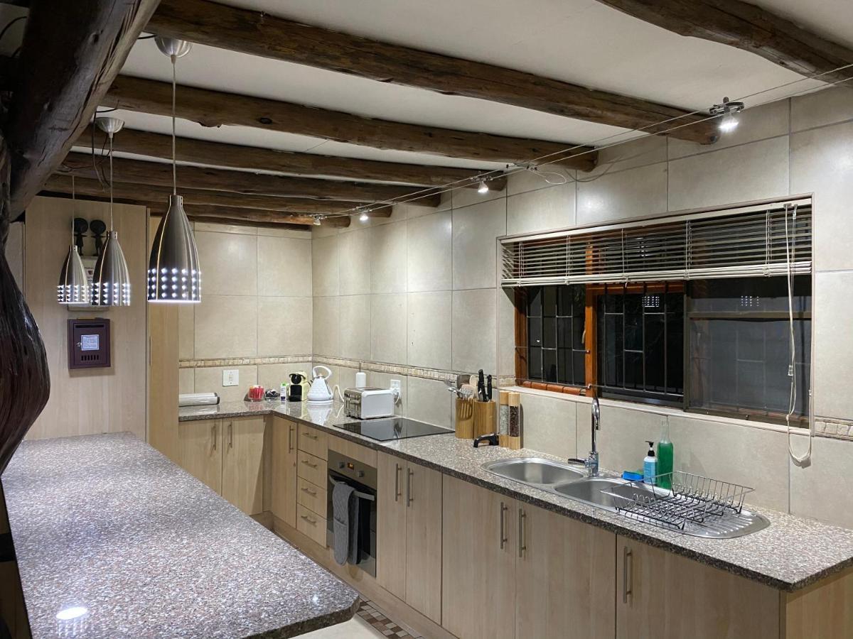 Twiga Lodge Mabalingwe 벨라벨라 외부 사진
